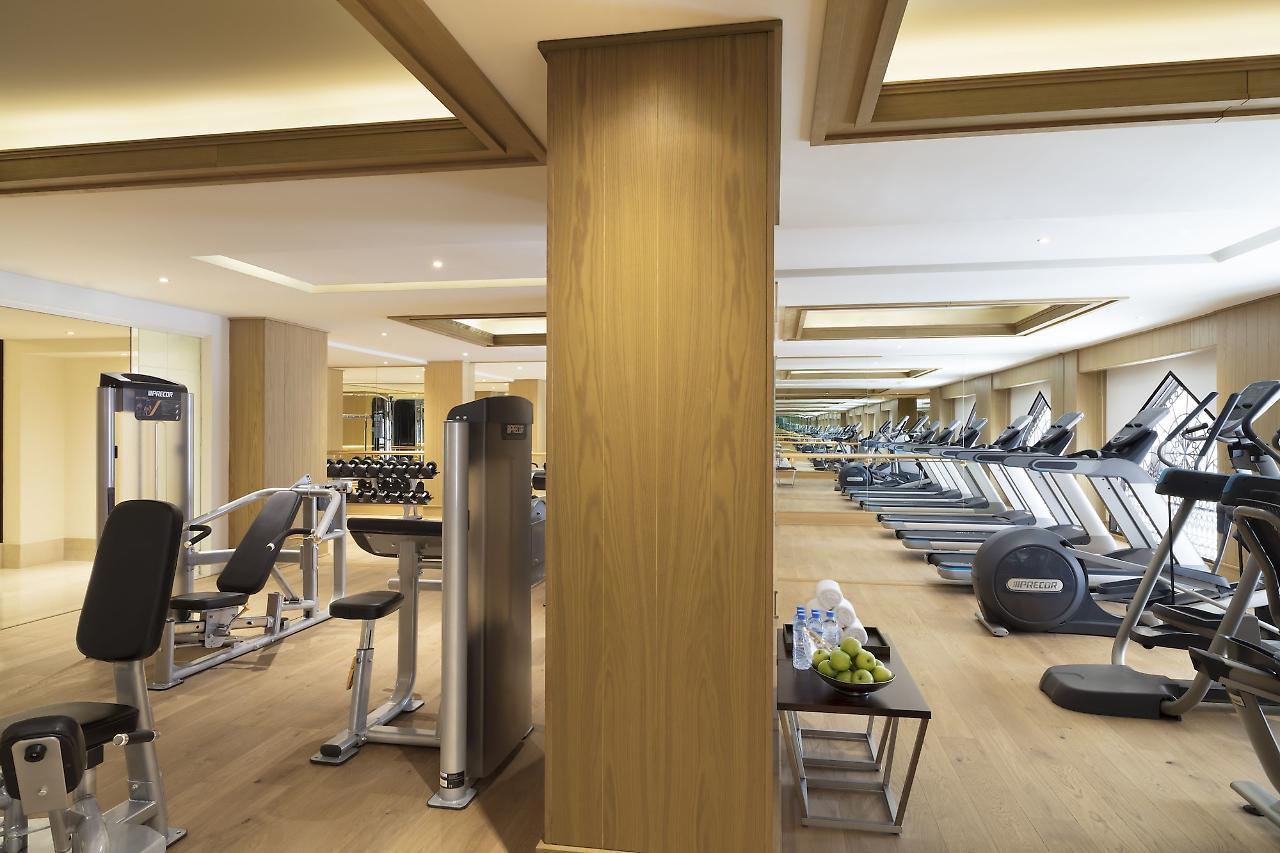 Al Najada Doha Hotel By Tivoli Ngoại thất bức ảnh The gym at The Westin Mumbai