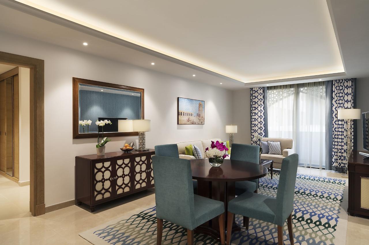 Al Najada Doha Hotel By Tivoli Ngoại thất bức ảnh A dining room