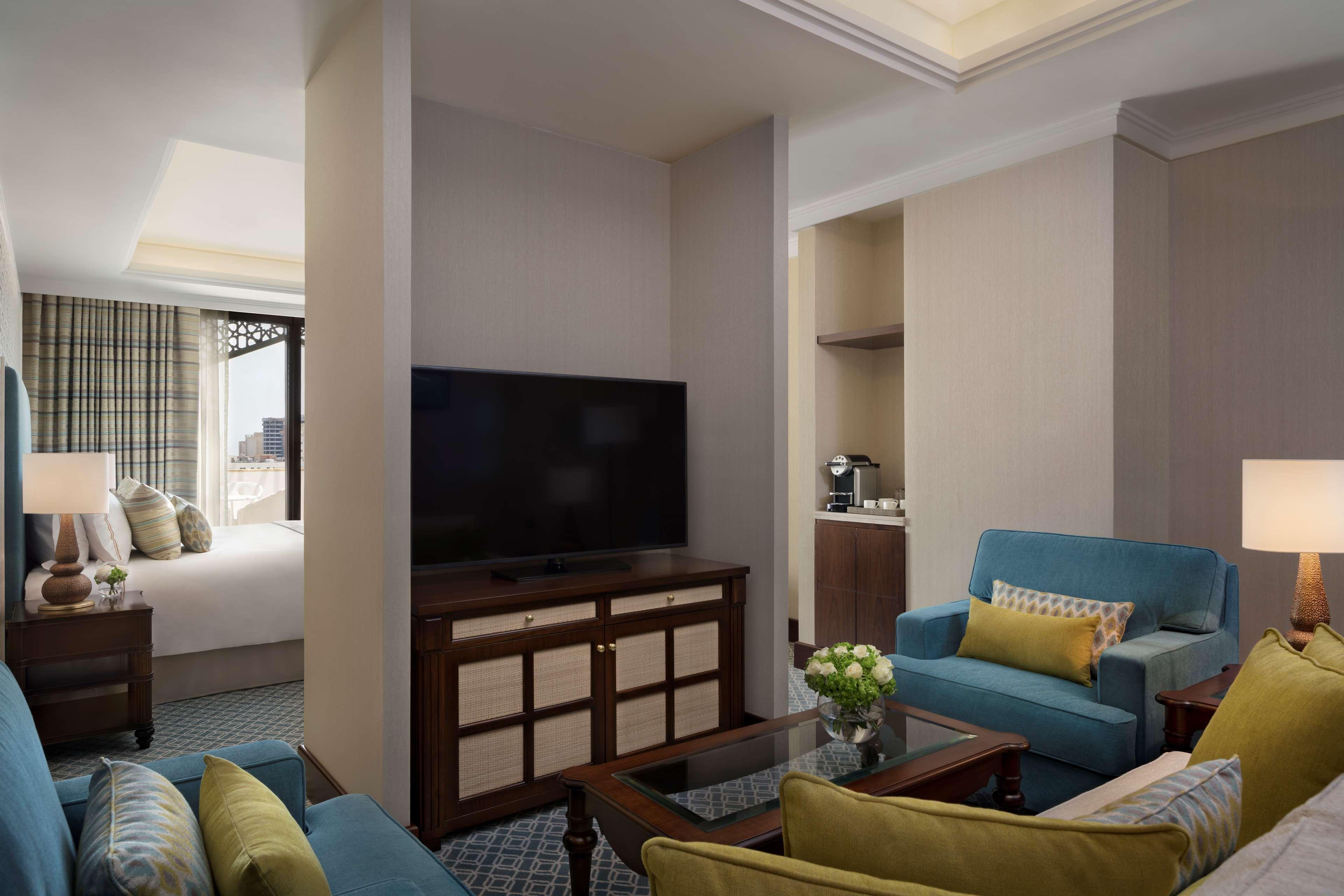 Al Najada Doha Hotel By Tivoli Ngoại thất bức ảnh A suite at the hotel