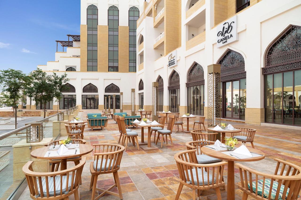 Al Najada Doha Hotel By Tivoli Ngoại thất bức ảnh The hotel's restaurant, Al Ghazala